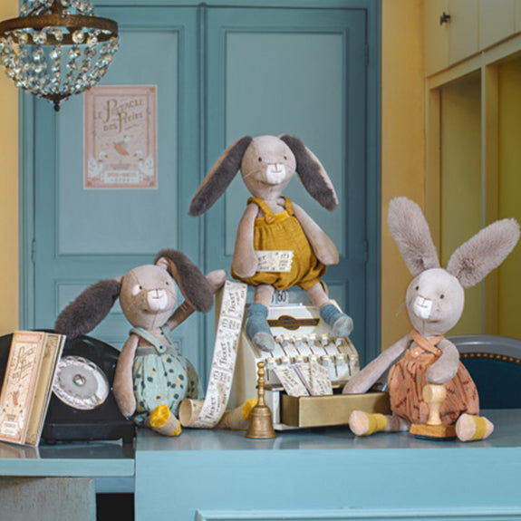 Trois Petit Lapins