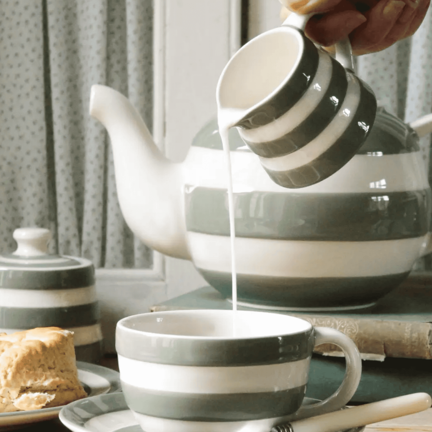 Willow Green Cornishware Collection